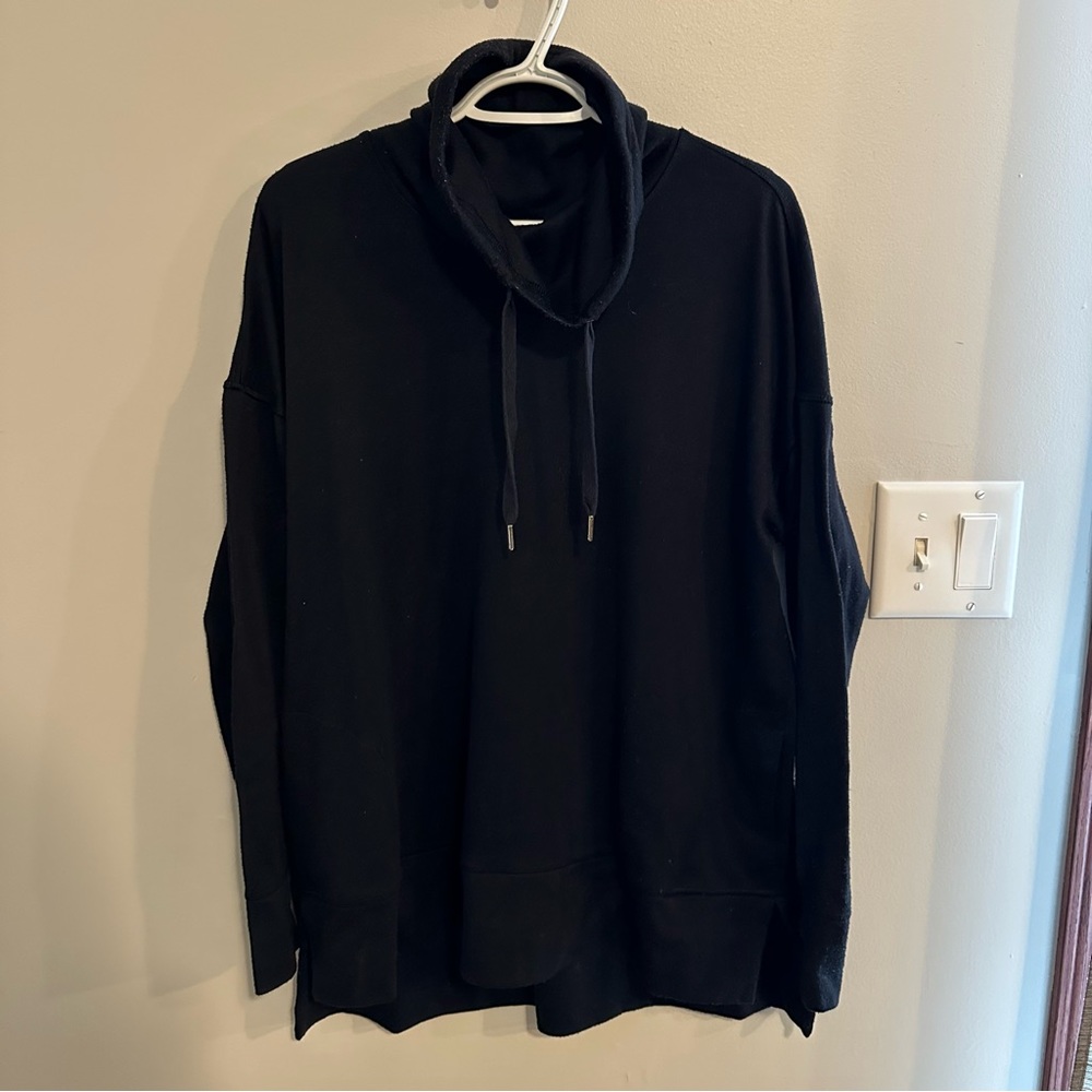 Old Navy Active black cowl neck pullover, womens XL